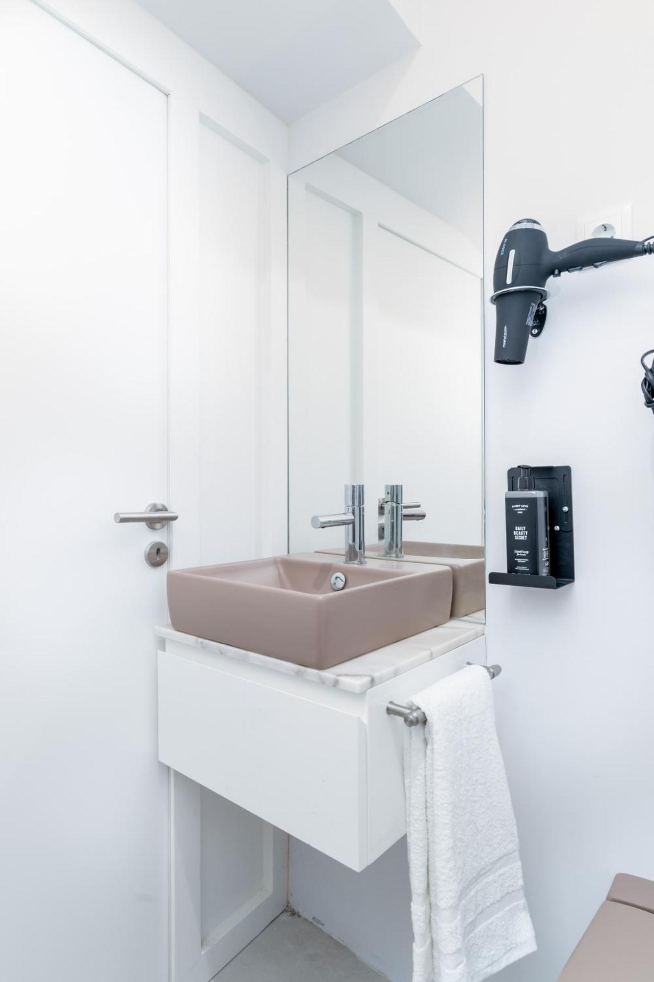 Limehome Evora Rua De Machede 52 Rum bild